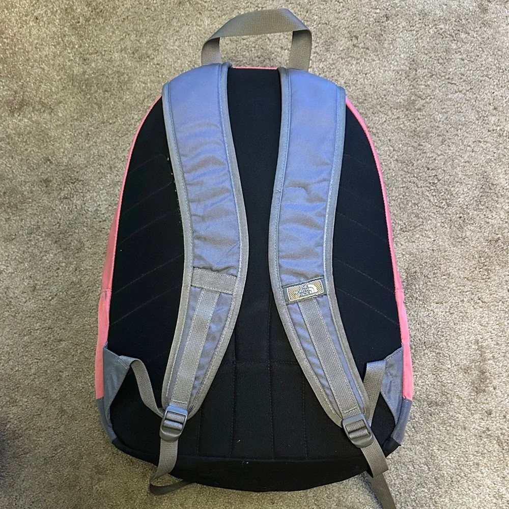 The North Face Unisex Vault Backpack School Travel Pink Gray One Size Bag